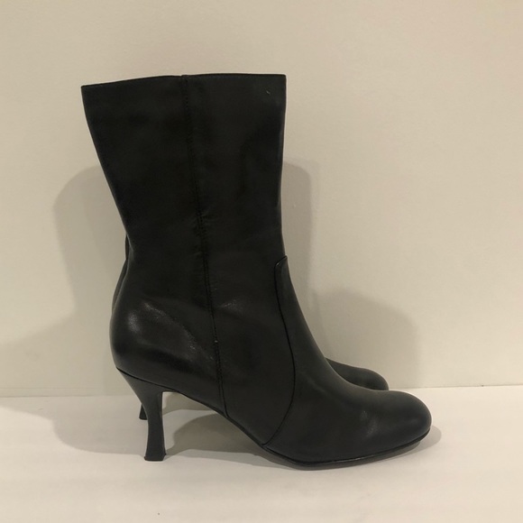 NWOT Tommy Hilfiger Leather Booties S8 - Picture 1 of 5
